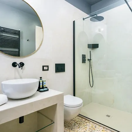 Corte Della Palma Superb Venetian Garden Apartment Venice