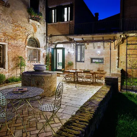 Apartment Corte Della Palma Superb Venetian Garden *